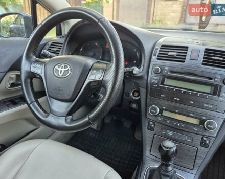Тойота Авенсіс, об'ємом двигуна 2 л та пробігом 228 тис. км за 6800 $, фото 14 на Automoto.ua