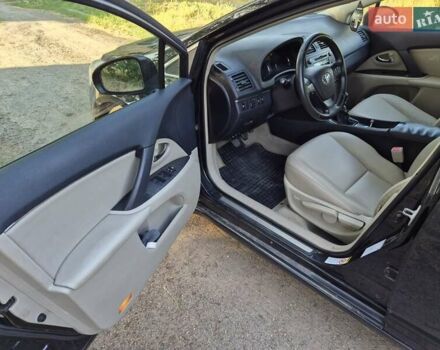 Тойота Авенсіс, об'ємом двигуна 2 л та пробігом 228 тис. км за 6800 $, фото 6 на Automoto.ua