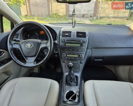 Тойота Авенсіс, об'ємом двигуна 2 л та пробігом 228 тис. км за 6800 $, фото 15 на Automoto.ua