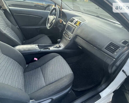 Тойота Авенсіс, об'ємом двигуна 2.23 л та пробігом 302 тис. км за 7700 $, фото 47 на Automoto.ua