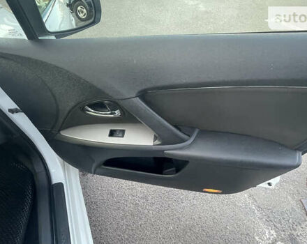 Тойота Авенсіс, об'ємом двигуна 2.23 л та пробігом 302 тис. км за 7700 $, фото 48 на Automoto.ua