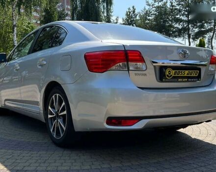 Тойота Авенсіс, об'ємом двигуна 2 л та пробігом 198 тис. км за 11650 $, фото 4 на Automoto.ua