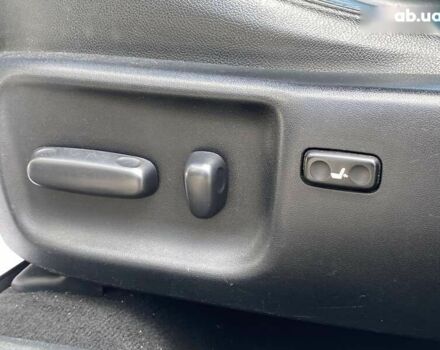 Тойота Авенсис, объемом двигателя 2.2 л и пробегом 180 тыс. км за 9900 $, фото 21 на Automoto.ua