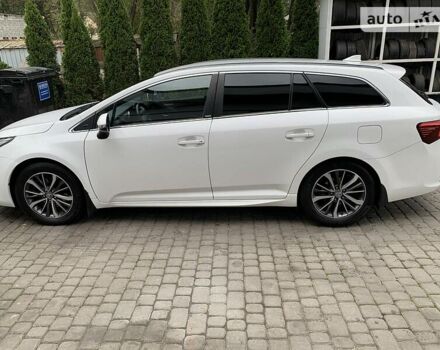 Тойота Авенсис, объемом двигателя 2 л и пробегом 128 тыс. км за 14500 $, фото 1 на Automoto.ua