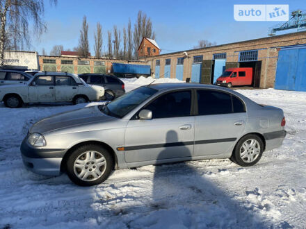 Тойота Авенсіс, об'ємом двигуна 1.8 л та пробігом 330 тис. км за 4000 $, фото 1 на Automoto.ua