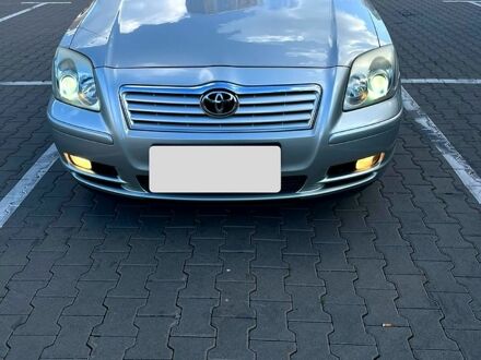 Тойота Авенсіс 2003 у Києві на Automoto.ua Тойота Авенсіс, об'ємом двигуна 2 л та пробігом 200 тис. км за 5800 $, фото 1 на Automoto.ua