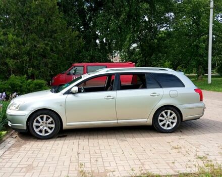 Тойота Авенсис, объемом двигателя 2.2 л и пробегом 400 тыс. км за 2500 $, фото 1 на Automoto.ua