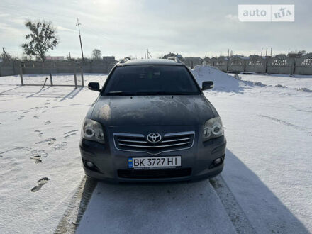 Тойота Авенсис, объемом двигателя 2.2 л и пробегом 330 тыс. км за 6300 $, фото 1 на Automoto.ua