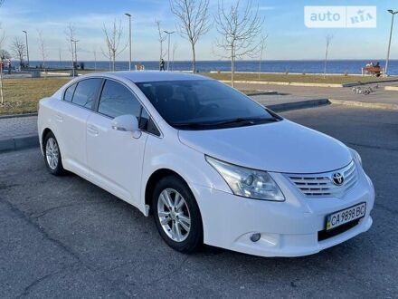 Тойота Авенсіс 2011 у Черкасах на Automoto.ua Тойота Авенсіс, об'ємом двигуна 1.8 л та пробігом 192 тис. км за 9800 $, фото 1 на Automoto.ua