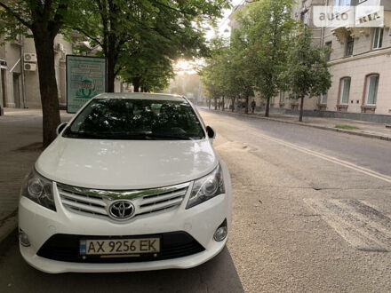 Тойота Авенсіс 2012 у Києві на Automoto.ua Тойота Авенсіс, об'ємом двигуна 1.8 л та пробігом 115 тис. км за 12000 $, фото 1 на Automoto.ua
