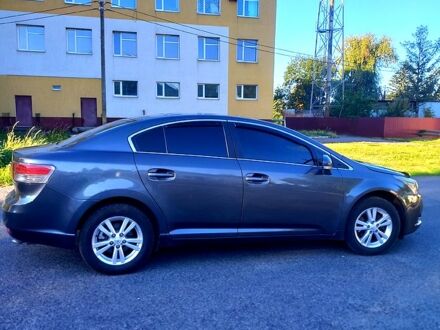 Тойота Авенсис 2012 в Лубнах на Automoto.ua Тойота Авенсис, объемом двигателя 1.8 л и пробегом 200 тыс. км за 8900 $, фото 1 на Automoto.ua