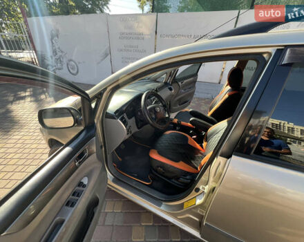 Жовтий Тойота Авенсіс, об'ємом двигуна 2 л та пробігом 305 тис. км за 6300 $, фото 7 на Automoto.ua