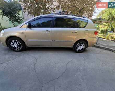 Жовтий Тойота Авенсіс, об'ємом двигуна 2 л та пробігом 305 тис. км за 6300 $, фото 13 на Automoto.ua