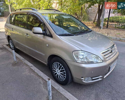 Жовтий Тойота Авенсіс, об'ємом двигуна 2 л та пробігом 305 тис. км за 6300 $, фото 11 на Automoto.ua