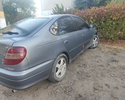 Серый Тойота Авенсис, объемом двигателя 2 л и пробегом 350 тыс. км за 2400 $, фото 2 на Automoto.ua