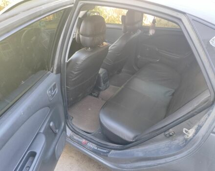 Серый Тойота Авенсис, объемом двигателя 2 л и пробегом 350 тыс. км за 2400 $, фото 4 на Automoto.ua