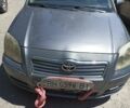 Серый Тойота Авенсис, объемом двигателя 2 л и пробегом 427 тыс. км за 2000 $, фото 3 на Automoto.ua