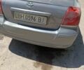 Серый Тойота Авенсис, объемом двигателя 2 л и пробегом 427 тыс. км за 2000 $, фото 1 на Automoto.ua