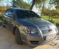 Серый Тойота Авенсис, объемом двигателя 2 л и пробегом 345 тыс. км за 5100 $, фото 1 на Automoto.ua