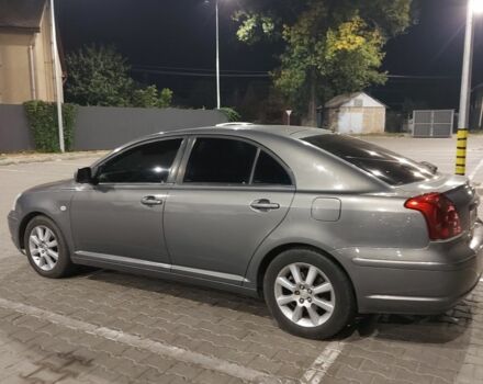 Серый Тойота Авенсис, объемом двигателя 2 л и пробегом 345 тыс. км за 5100 $, фото 4 на Automoto.ua