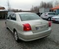 Серый Тойота Авенсис, объемом двигателя 2 л и пробегом 350 тыс. км за 5000 $, фото 3 на Automoto.ua