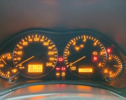 Серый Тойота Авенсис, объемом двигателя 2 л и пробегом 350 тыс. км за 5000 $, фото 10 на Automoto.ua