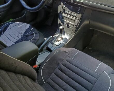 Серый Тойота Авенсис, объемом двигателя 2 л и пробегом 427 тыс. км за 2000 $, фото 2 на Automoto.ua