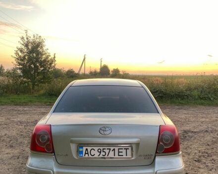 Серый Тойота Авенсис, объемом двигателя 2 л и пробегом 500 тыс. км за 3500 $, фото 1 на Automoto.ua
