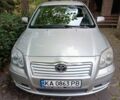 Серый Тойота Авенсис, объемом двигателя 2 л и пробегом 470 тыс. км за 5000 $, фото 1 на Automoto.ua