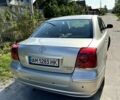 Серый Тойота Авенсис, объемом двигателя 2 л и пробегом 219 тыс. км за 5000 $, фото 2 на Automoto.ua