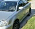 Серый Тойота Авенсис, объемом двигателя 2 л и пробегом 219 тыс. км за 5000 $, фото 1 на Automoto.ua