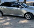 Серый Тойота Авенсис, объемом двигателя 1.8 л и пробегом 143 тыс. км за 7500 $, фото 2 на Automoto.ua