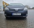 Серый Тойота Авенсис, объемом двигателя 2.2 л и пробегом 245 тыс. км за 13000 $, фото 1 на Automoto.ua