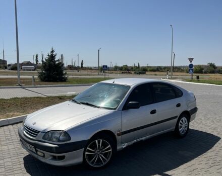 Серый Тойота Авенсис, объемом двигателя 0 л и пробегом 350 тыс. км за 1350 $, фото 3 на Automoto.ua