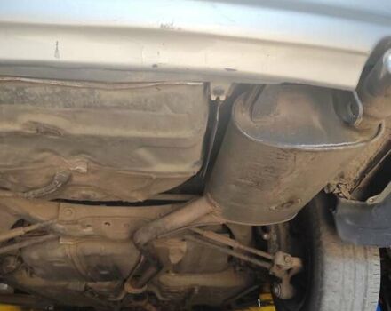 Серый Тойота Авенсис, объемом двигателя 1.76 л и пробегом 350 тыс. км за 3499 $, фото 17 на Automoto.ua