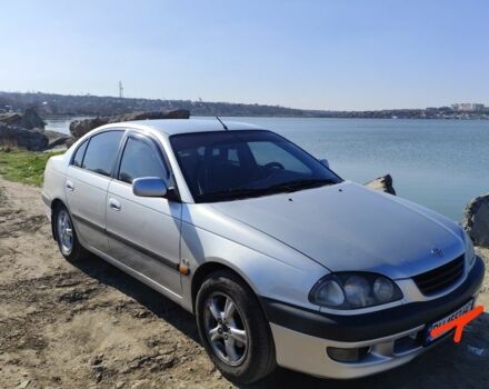 Серый Тойота Авенсис, объемом двигателя 0 л и пробегом 300 тыс. км за 3499 $, фото 1 на Automoto.ua