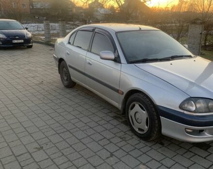 Серый Тойота Авенсис, объемом двигателя 1.6 л и пробегом 400 тыс. км за 2800 $, фото 4 на Automoto.ua