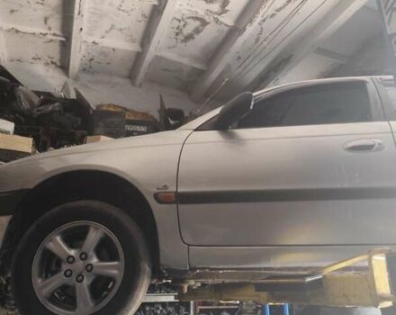 Серый Тойота Авенсис, объемом двигателя 1.76 л и пробегом 350 тыс. км за 3499 $, фото 18 на Automoto.ua