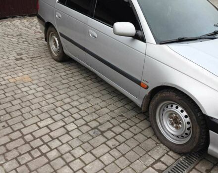 Серый Тойота Авенсис, объемом двигателя 2 л и пробегом 376 тыс. км за 2610 $, фото 6 на Automoto.ua