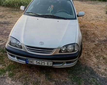 Серый Тойота Авенсис, объемом двигателя 1.76 л и пробегом 432 тыс. км за 3000 $, фото 5 на Automoto.ua