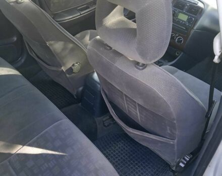 Сірий Тойота Авенсіс, об'ємом двигуна 1.8 л та пробігом 250 тис. км за 4100 $, фото 6 на Automoto.ua