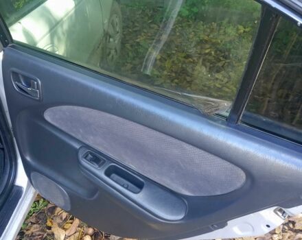 Сірий Тойота Авенсіс, об'ємом двигуна 1.8 л та пробігом 250 тис. км за 4100 $, фото 7 на Automoto.ua