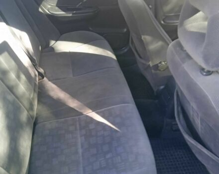 Сірий Тойота Авенсіс, об'ємом двигуна 1.8 л та пробігом 250 тис. км за 4100 $, фото 5 на Automoto.ua