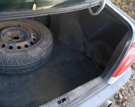 Сірий Тойота Авенсіс, об'ємом двигуна 1.8 л та пробігом 250 тис. км за 4100 $, фото 8 на Automoto.ua