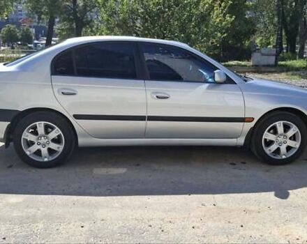 Серый Тойота Авенсис, объемом двигателя 2 л и пробегом 282 тыс. км за 5000 $, фото 1 на Automoto.ua