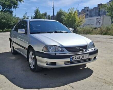 Серый Тойота Авенсис, объемом двигателя 2 л и пробегом 282 тыс. км за 5000 $, фото 4 на Automoto.ua