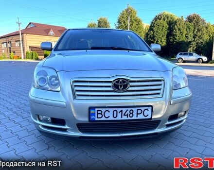 Сірий Тойота Авенсіс, об'ємом двигуна 2 л та пробігом 250 тис. км за 3900 $, фото 1 на Automoto.ua
