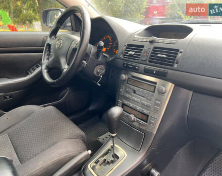 Сірий Тойота Авенсіс, об'ємом двигуна 2 л та пробігом 250 тис. км за 4400 $, фото 9 на Automoto.ua