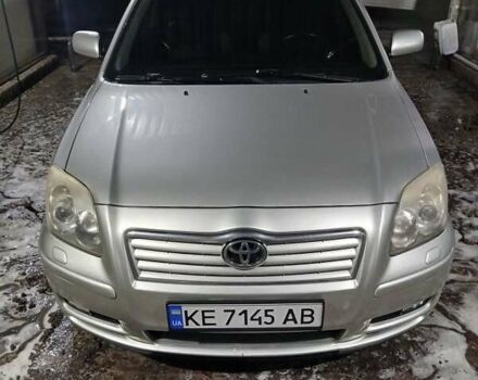 Серый Тойота Авенсис, объемом двигателя 2 л и пробегом 246 тыс. км за 5300 $, фото 1 на Automoto.ua