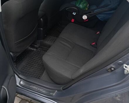 Сірий Тойота Авенсіс, об'ємом двигуна 2 л та пробігом 286 тис. км за 4900 $, фото 6 на Automoto.ua